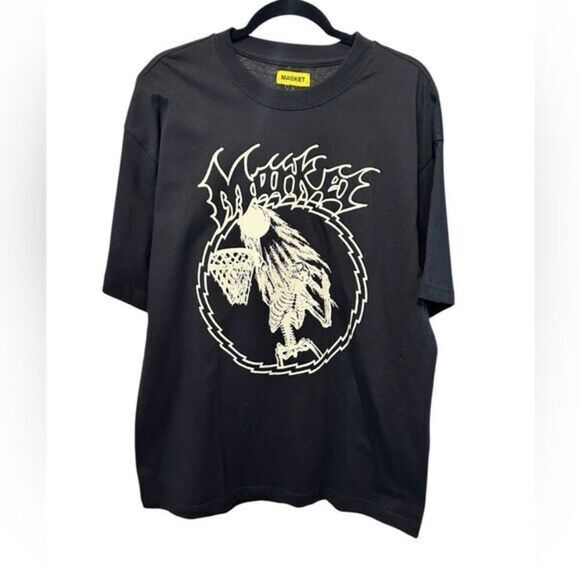 NWOT MARKET Unisex Black Graphic Tee Skelton Dunking Basketball - Size Large - Picture 1 of 5